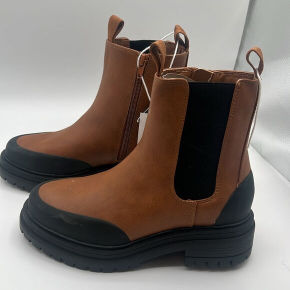 BNWT - AMERICAN EAGLE BROWN AND BLACK LEATHER CHELSEA BOOT - 5 - Picture 3 of 7